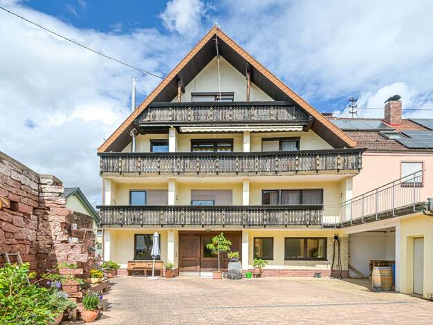 Mehrfamilienhaus zum Kauf 489.000 € 18 Zimmer 502 m² 1.296 m² Grundstück Kembach Wertheim 97877