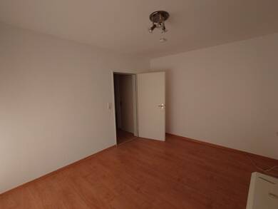 Wohnung zur Miete 600 € 3 Zimmer 80 m² 2. Geschoss frei ab 01.07.2025 Laaken 79-87 Barmen Wuppertal 42287