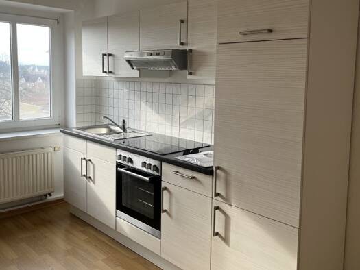 Wohnung zur Miete 435 € 2 Zimmer 66,8 m² Gröba Riesa 01591
