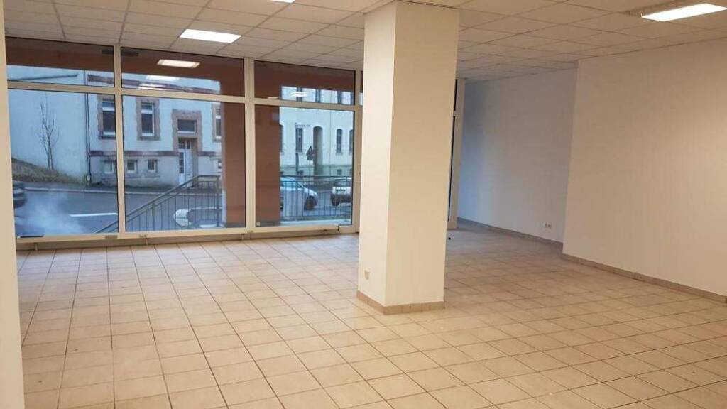 Laden zum Kauf 38.000 € 76 m² Verkaufsfläche Südvorstadt Plauen 08527