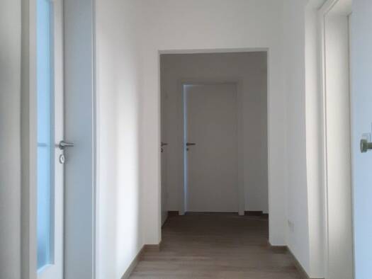 Wohnung zur Miete 395 € 3 Zimmer 67,4 m² 4. Geschoss frei ab sofort Weißenberger Straße 19 Löbau 02708