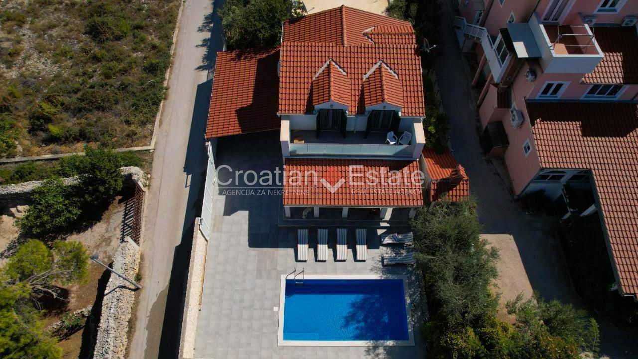 Haus zum Kauf 880.000 € 4 Zimmer 119 m²<br/>Wohnfläche Trogir