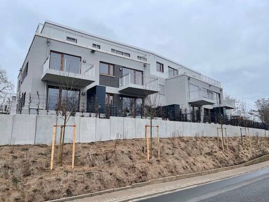 Terrassenwohnung zur Miete 1.290 € 3 Zimmer 79,7 m² Geschoss EG/3 frei ab sofort Kilianstädten Schöneck 61137