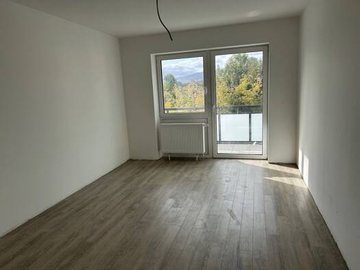 Wohnung zur Miete 685 € 4 Zimmer 79,9 m² 1. Geschoss frei ab sofort Preilipper Straße 5 Schwarza Rudolstadt 07407