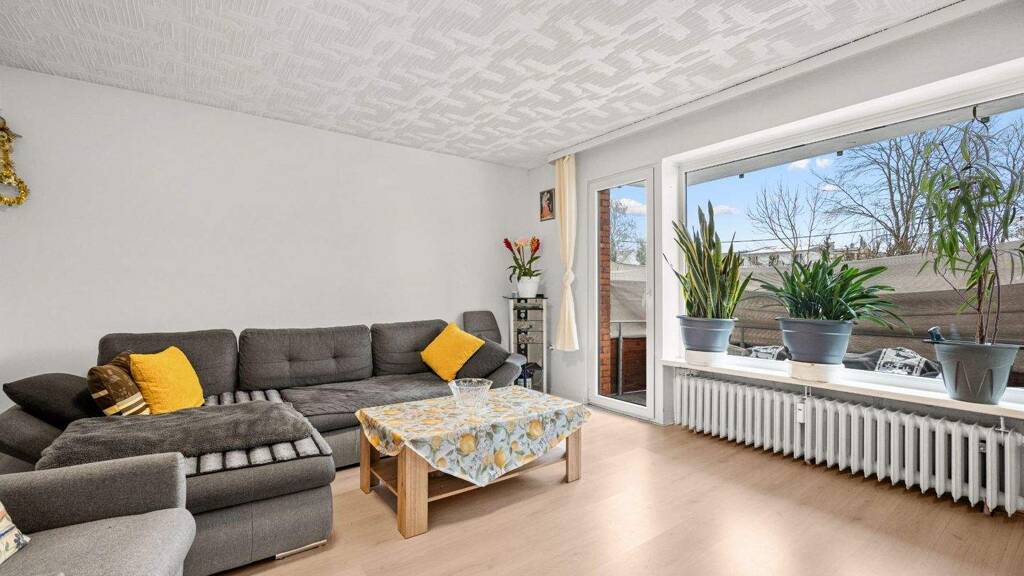 Studio zum Kauf 69.000 € 3 Zimmer 67,1 m² Innenstadt Neumünster 24534