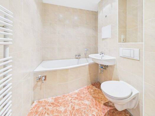 Wohnung zur Miete 337 € 3 Zimmer 58,1 m² 3. Geschoss Stollberger Straße 66 a Kapellenberg Kapellenberg 09119