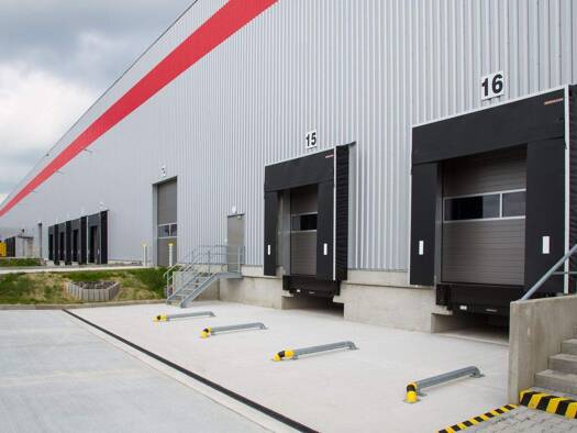 Lagerhalle zur Miete 5.520 m² Lagerfläche teilbar ab 2.200 m² Gernlinden Maisach 82216