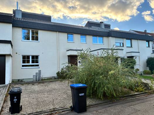 Reihenhaus zum Kauf provisionsfrei 550.000 € 8 Zimmer 159 m² 413 m² Grundstück frei ab sofort Süßen 73079