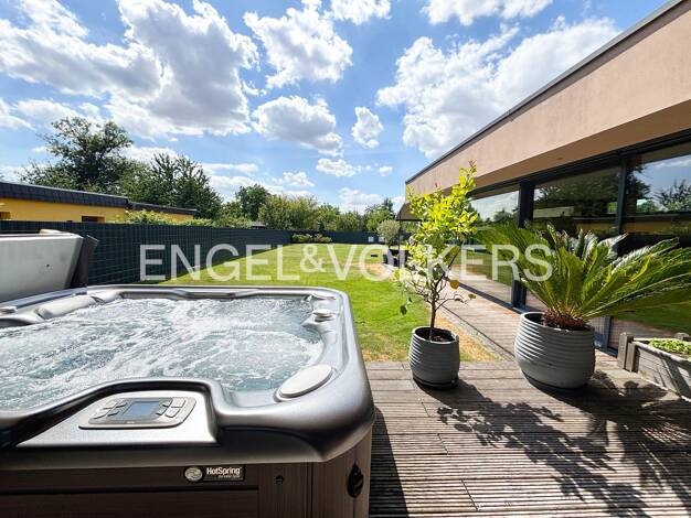 Bungalow zum Kauf 820.000 € 4 Zimmer 136 m² 1.419 m² Grundstück Taucha 04425
