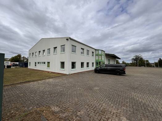 Bürofläche zur Miete 4.800 € 600 m² Bürofläche teilbar ab 300 m² Gewerbegebiet - Ost 8 Schwaan Schwaan 18258