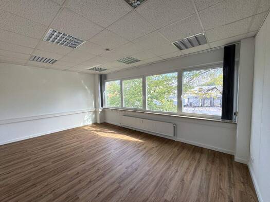 Bürofläche zur Miete provisionsfrei 325 € 29 m² Bürofläche Ottensener Straße Eidelstedt Hamburg 22525