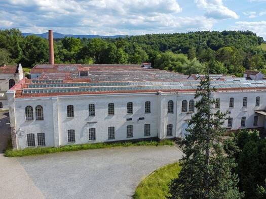 Lagerhalle zur Miete provisionsfrei 7.500 m² Lagerfläche teilbar ab 1.300 m² Hauptstraße 94 Wannweil 72827