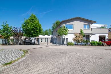 Haus zum Kauf 1.280.000 € 12 Zimmer 439 m² 1.185 m² Grundstück Güglingen Güglingen 74363
