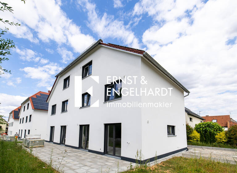 Doppelhaushälfte zur Miete 1.500 € 6 Zimmer 130 m²<br/>Wohnfläche Prosselsheim Prosselsheim 97279