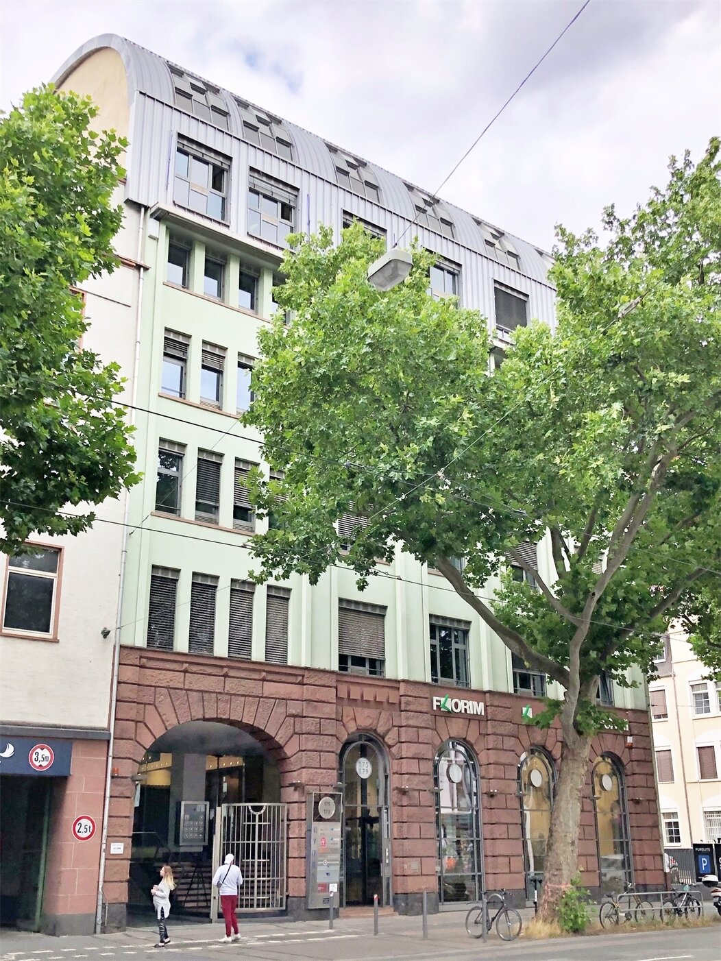 Bürofläche zur Miete 16 € 462 m²<br/>Bürofläche ab 462 m²<br/>Teilbarkeit Ostend Frankfurt am Main 60314