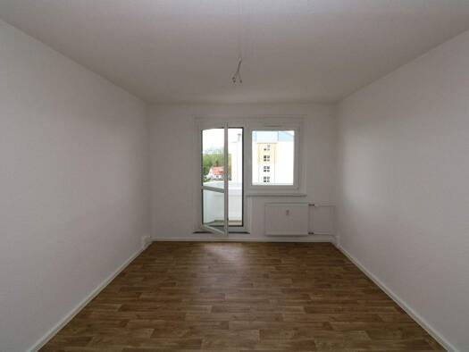 Wohnung zur Miete 439 € 4 Zimmer 67,8 m² 1. Geschoss frei ab 01.02.2026 Paul-Müller-Straße 18 Freiberg 09599