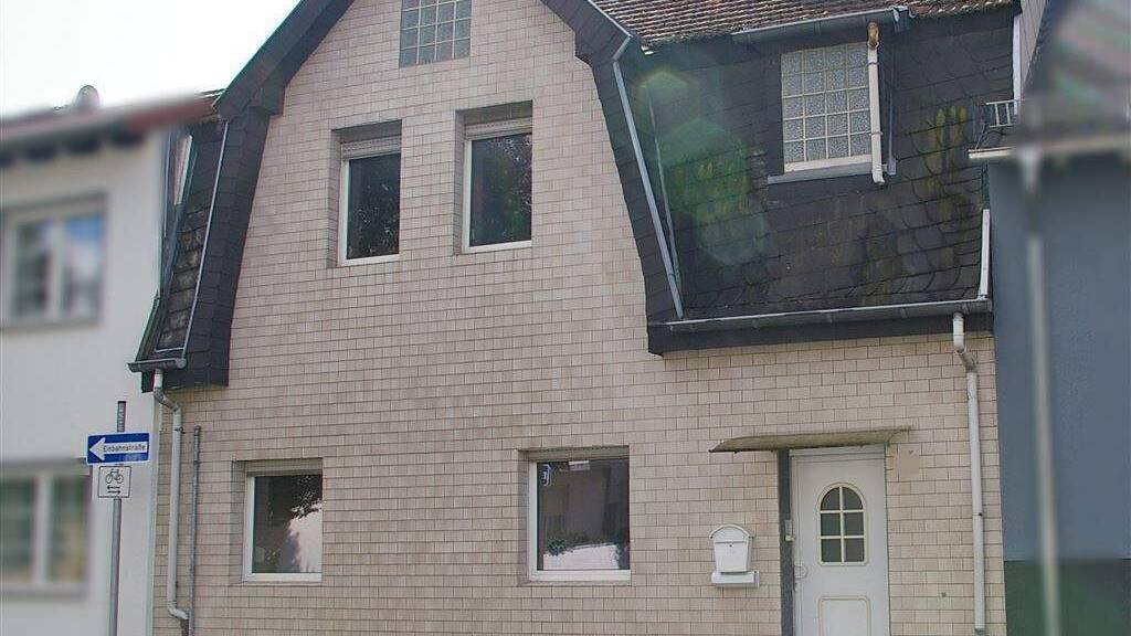 Haus zum Kauf 92.000 € 6 Zimmer 139 m² 241 m² Grundstück frei ab sofort Wiebelskirchen Neunkirchen 66540