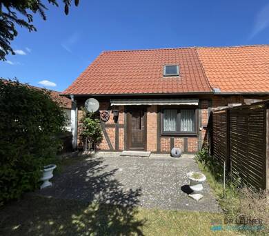 Doppelhaushälfte zum Kauf 52.000 € 2,5 Zimmer 38,7 m² 159 m² Grundstück Nausdorf Lenzen (Elbe) / Nausdorf 19309