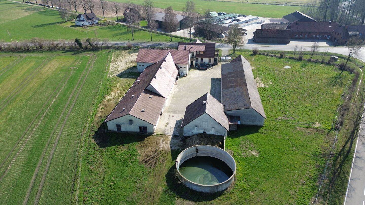 Immobilie in Siedenburg - Großer Hof für eine flexible Nutzung in Alleinlage - Bild 0