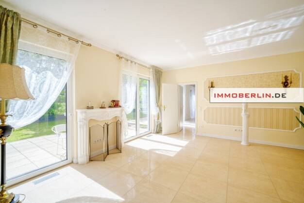 Haus zum Kauf 1.176.000 € 8,5 Zimmer 220 m² 671 m² Grundstück frei ab sofort Kladow Berlin 14089