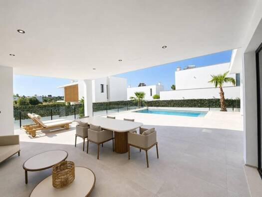 Chalet zum Kauf - Erstbezug 1.800.000 € 3 Zimmer 253 m² 528 m² Grundstück Marratxí 07141