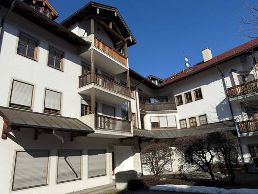 Wohnung zur Miete 900 € 2 Zimmer 82 m² Geschoss 2/3 frei ab sofort Kiefersfelden Kiefersfelden 83088