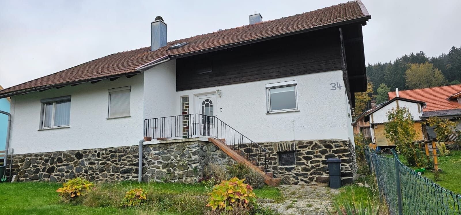 Haus zum Kauf 157.000 € 6 Zimmer 135 m²<br/>Wohnfläche 459 m²<br/>Grundstück ab sofort<br/>Verfügbarkeit Neukirchen Neukirchen beim Heiligen Blut 93453