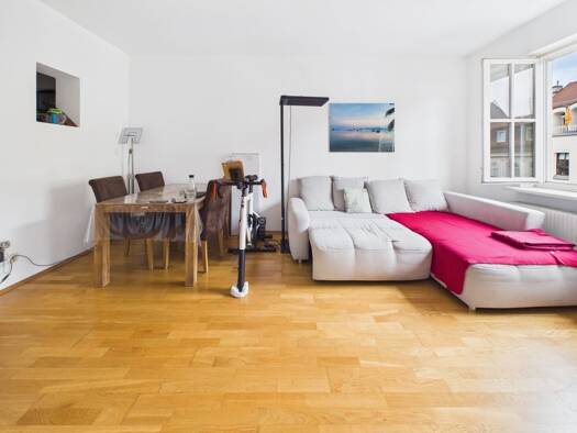 Wohnung zur Miete 990 € 2 Zimmer 37,3 m² 5. Geschoss frei ab 15.09.2026 Maxvorstadt München 80335
