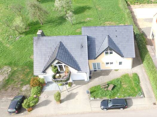 Mehrfamilienhaus zum Kauf provisionsfrei 630.000 € 9 Zimmer 204 m² Auf dem Hock 21 Olmscheid 54689