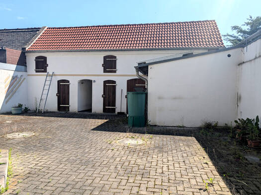 Reihenmittelhaus zum Kauf 130.000 € 5 Zimmer 120 m² 768 m² Grundstück Wolfen 06766
