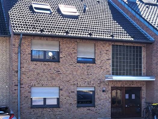 Mehrfamilienhaus zum Kauf 829.000 € 10 Zimmer 300 m² 385 m² Grundstück Dormagen 41542