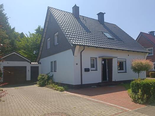 Einfamilienhaus zum Kauf 248.000 € 4 Zimmer 121 m² 811 m² Grundstück Varel Varel 26316