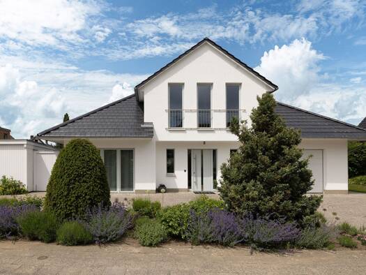 Einfamilienhaus zum Kauf 1.795.000 € 9 Zimmer 300 m² 1.070 m² Grundstück Travemünde Travemünde 23570