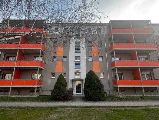 Wohnung zur Miete 306 € 2 Zimmer 50,9 m² 3. Geschoss Röntgenweg 6 Weißenfels 06667