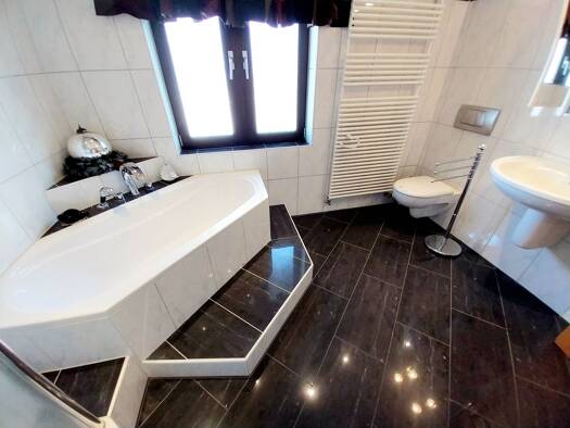 Terrassenwohnung zur Miete 650 € 1,5 Zimmer 55 m² frei ab sofort Eitlbrunn Regenstauf 93128