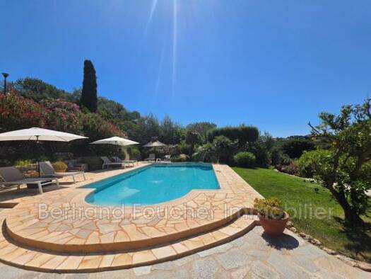 Einfamilienhaus zum Kauf 1.840.000 € 7 Zimmer 207 m² 1.602 m² Grundstück Place de la République 1 Sud Cavalaire-sur-Mer 83240