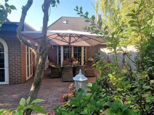 Doppelhaushälfte zum Kauf 535.000 € 7 Zimmer 180 m² 620 m² Grundstück frei ab sofort Kücknitz Lübeck 23569