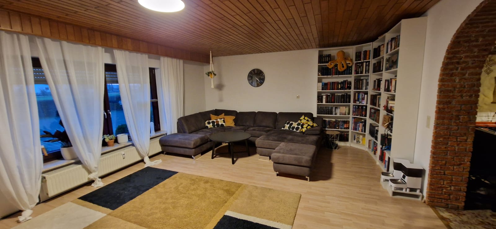 Wohnung zur Miete 905 € 5 Zimmer 113 m²<br/>Wohnfläche EG<br/>Geschoss 01.03.2025<br/>Verfügbarkeit Niederlindach Heßdorf 91093