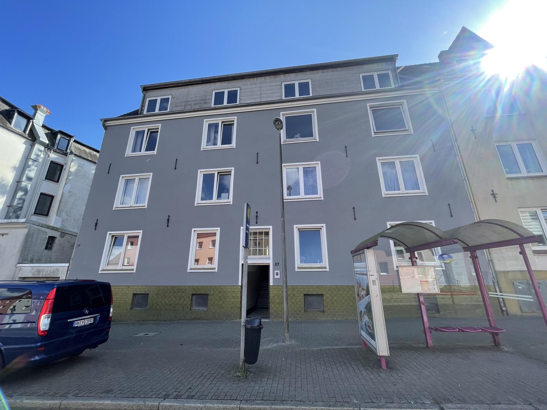 Wohnung zum Kauf 140.000 € 3 Zimmer 81,5 m²<br/>Wohnfläche 3.<br/>Geschoss Westliche Höhe - Marienhölzung Flensburg 24939