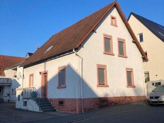 Einfamilienhaus zum Kauf 185.000 € 5 Zimmer 130 m² 255 m² Grundstück frei ab 01.08.2026 Kirchbergstraße 7 Uettingen 97292