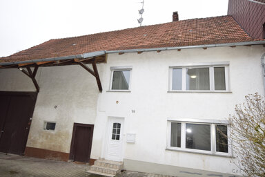 Bauernhaus zum Kauf 284.000 € 5 Zimmer 160 m² 865 m² Grundstück Marktstrasse 18 Grießen Klettgau / Grießen 79771