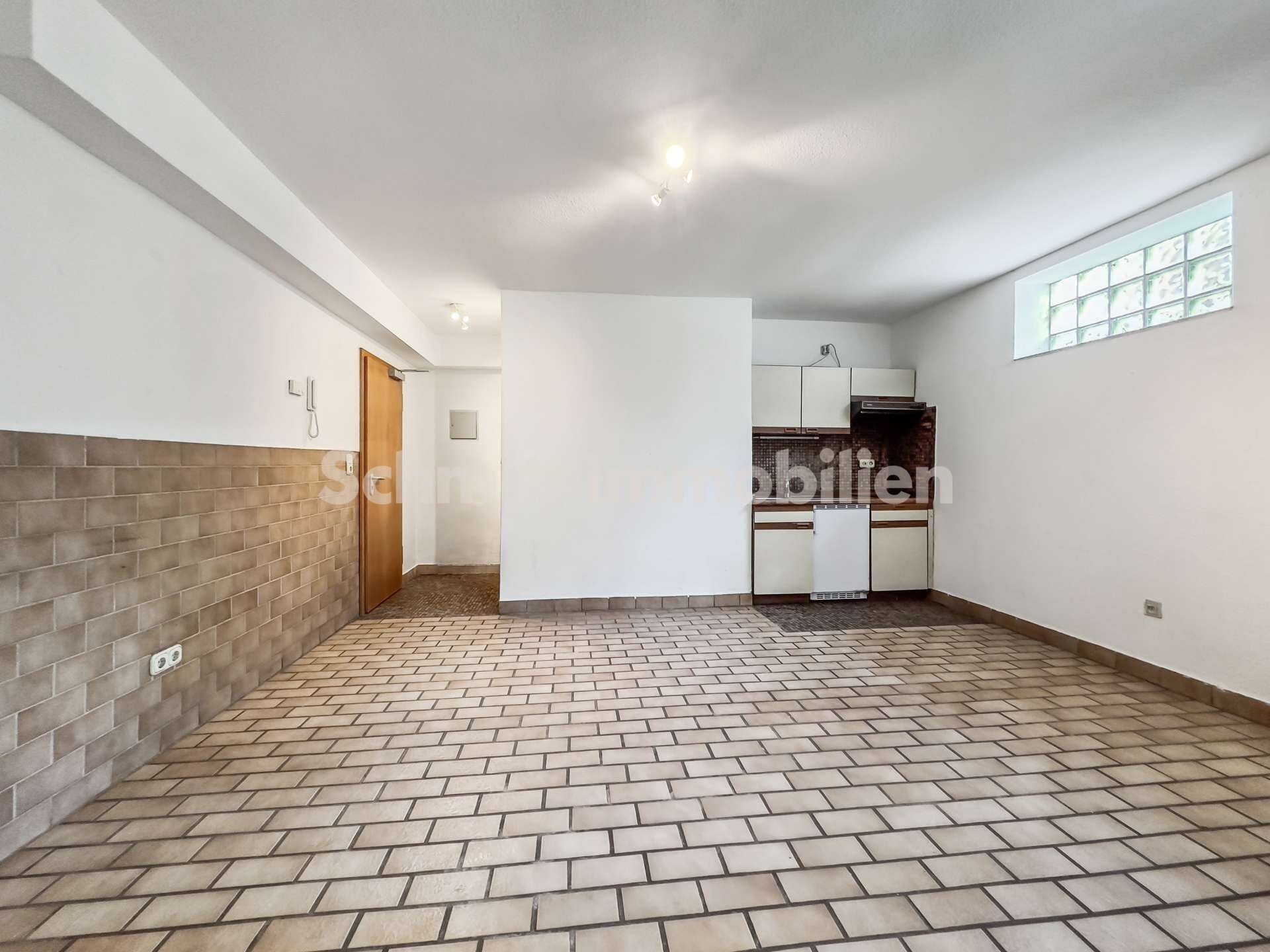 Wohnung zur Miete 410 € 1 Zimmer 27,2 m²<br/>Wohnfläche 1.<br/>Geschoss 01.03.2025<br/>Verfügbarkeit Schwanheim Frankfurt am Main 60529