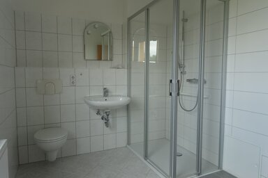 Wohnung zur Miete 400 € 2 Zimmer 81,6 m² 8. Geschoss Wilhelm-Firl-Straße 14 Markersdorf 622 Chemnitz 09122