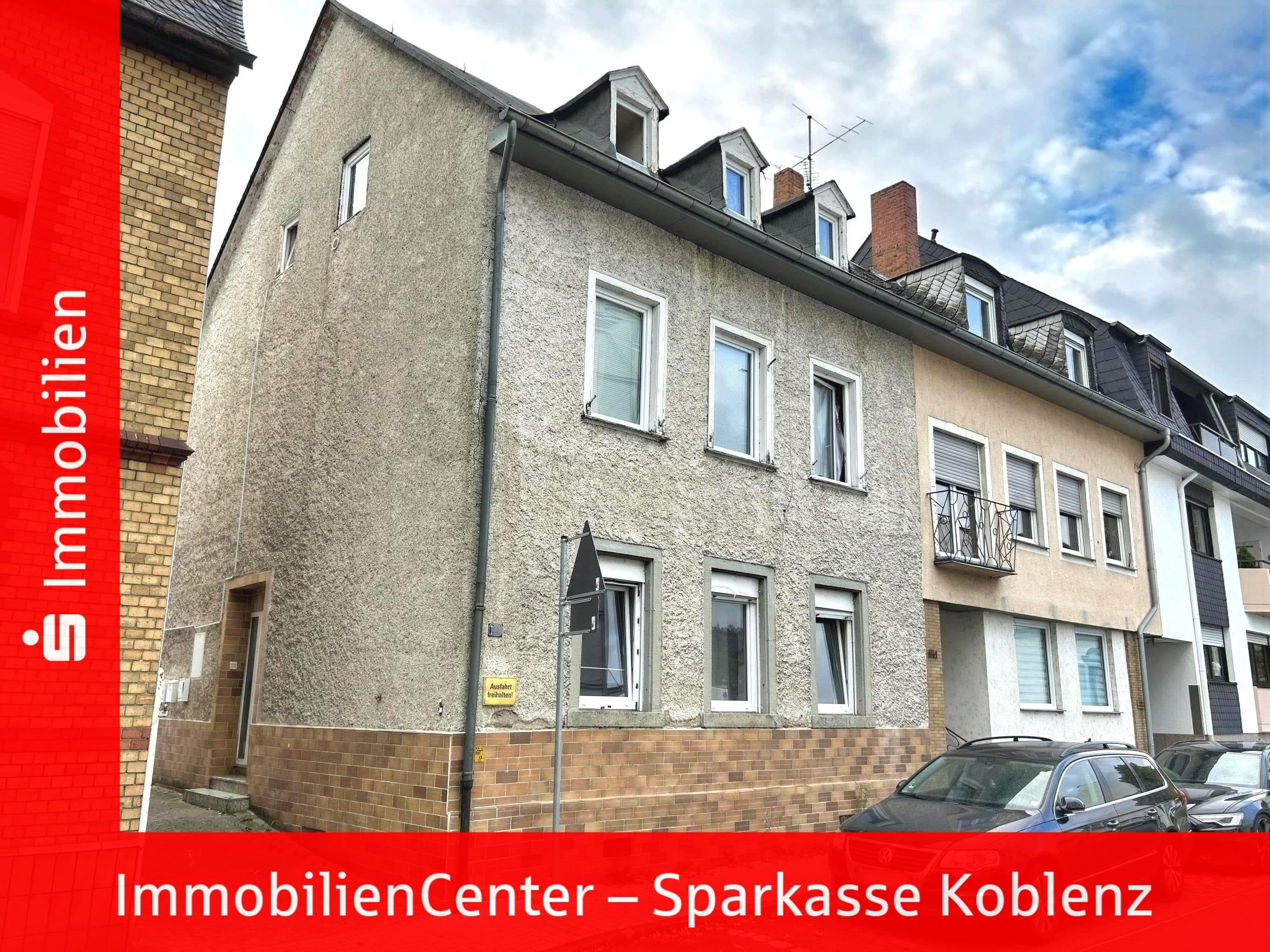 Mehrfamilienhaus zum Kauf 199.000 € 9 Zimmer 225 m²<br/>Wohnfläche 144 m²<br/>Grundstück ab sofort<br/>Verfügbarkeit Pfaffendorf 2 Koblenz 56076