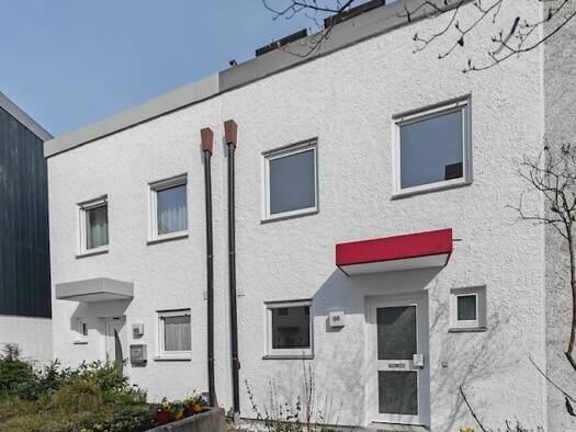 Reihenmittelhaus zum Kauf 898.000 € 5 Zimmer 141 m² 130 m² Grundstück frei ab sofort Unterschleißheim 85716