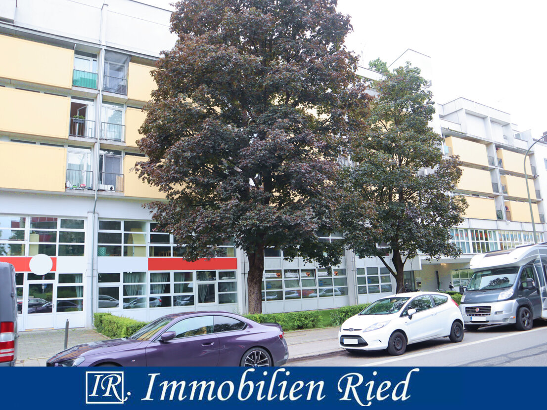 Wohnung zum Kauf 239.000 € 1 Zimmer 27,5 m²<br/>Wohnfläche 2.<br/>Geschoss ab sofort<br/>Verfügbarkeit Balanstraße-West München 81549