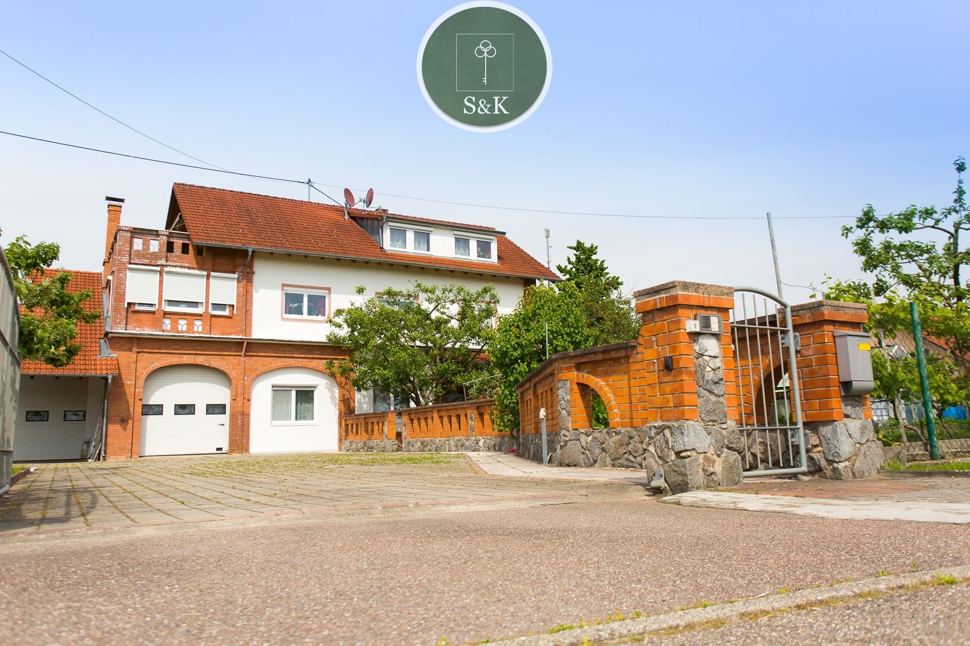 Mehrfamilienhaus zum Kauf 698.000 € 10 Zimmer 350,7 m²<br/>Wohnfläche 1.118 m²<br/>Grundstück Ottenheim Schwanau 77963