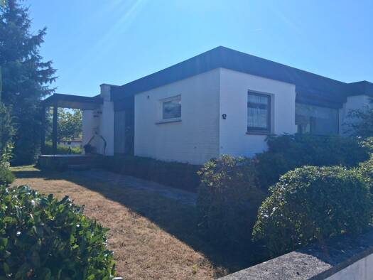 Einfamilienhaus zum Kauf 340.000 € 4,5 Zimmer 163 m² 592 m² Grundstück Bad Rothenfelde Bad Rothenfelde 49214
