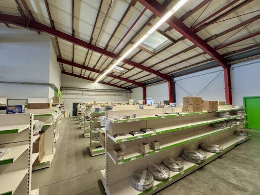 Lagerhalle zur Miete 3.150 € 517 m² Lagerfläche Gladbach Neuwied 56566