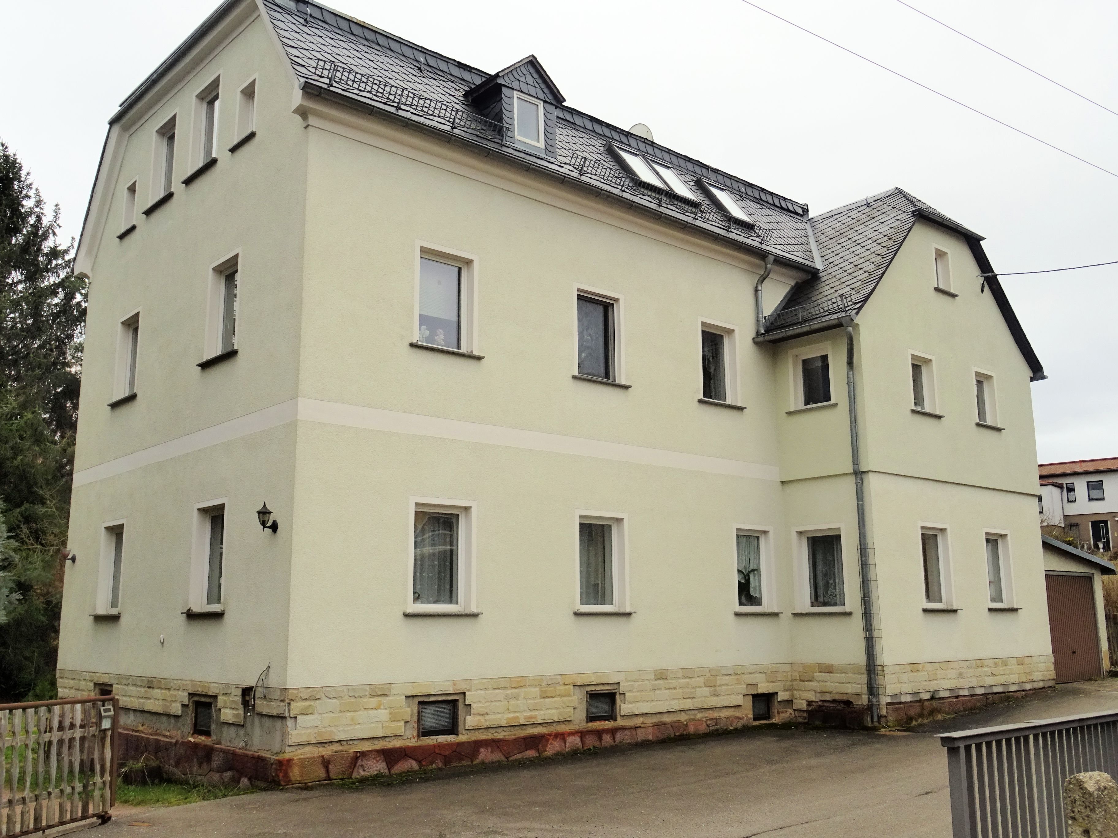 Haus zum Kauf 139.000 € 13 Zimmer 249 m²<br/>Wohnfläche 3.000 m²<br/>Grundstück Langenreinsdorf Crimmitschau 08451